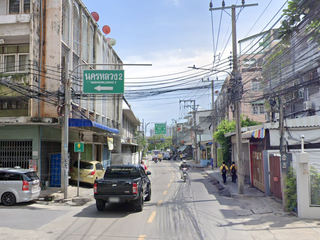 หมู่บ้านนครหลวง 2