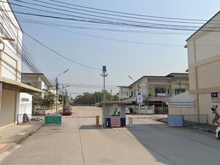 P Village Nong Chak