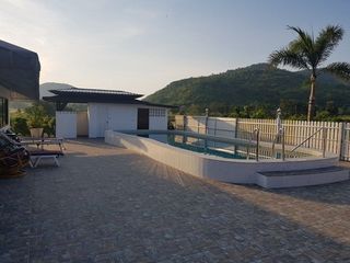 Pranburi Valley Village
