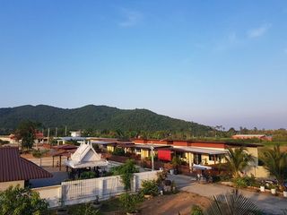 Pranburi Valley Village