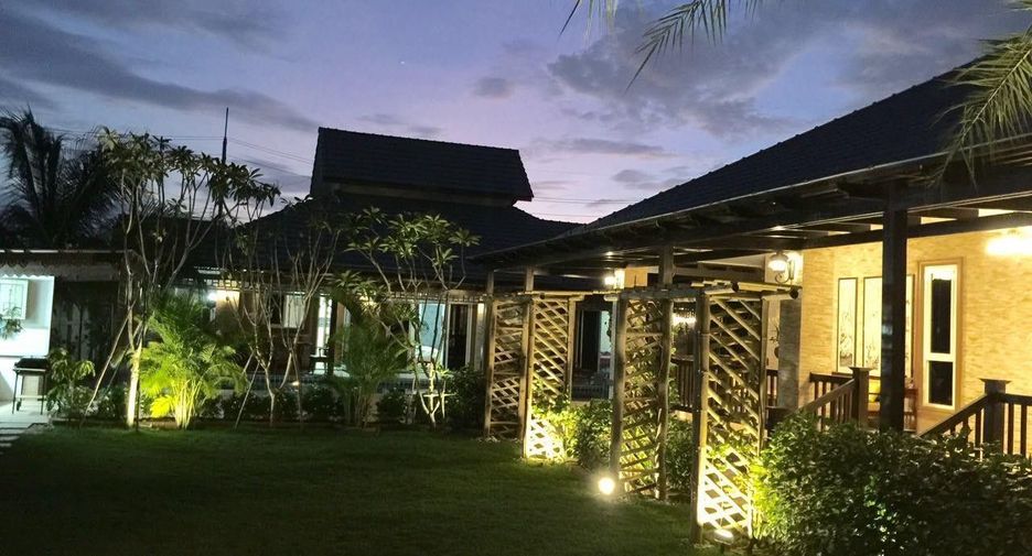 Emerald Resort