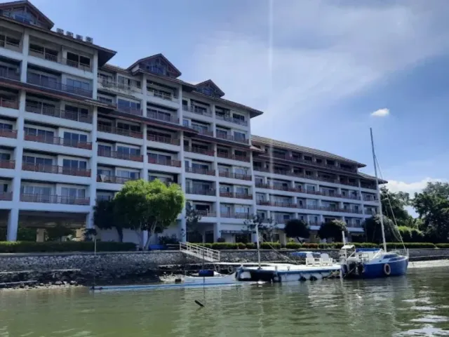 Koh Yai Marina