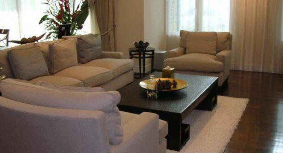 The Colony Sukhumvit 11