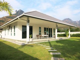 Mountain Garden Villa, Dolphin Bay