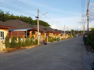 Baan Thanaphum Thung Song