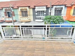 Piya Wararom 2