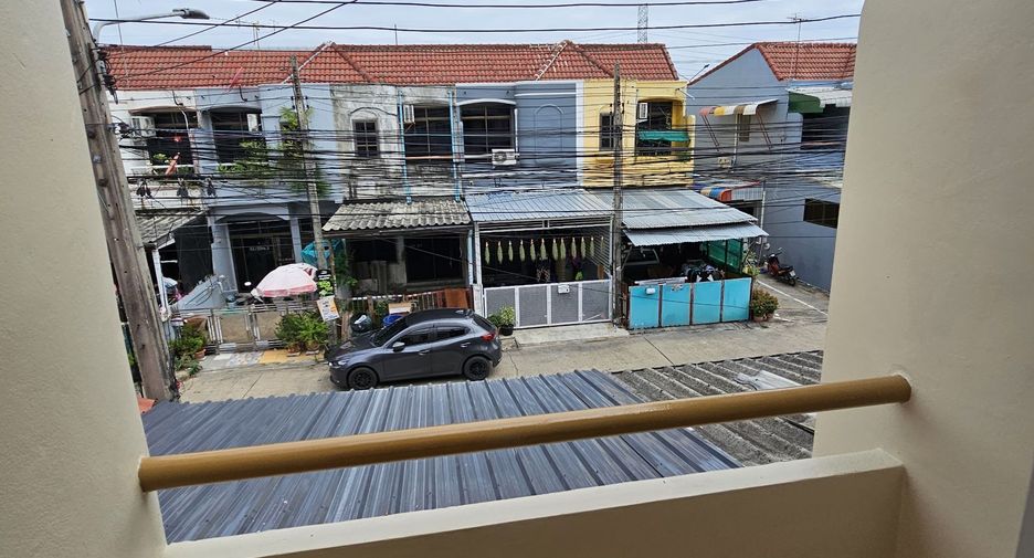 Baan Pradu Daeng