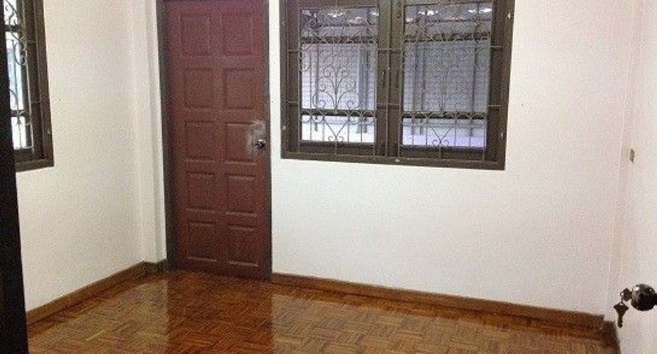 หมู่บ้านศศิกานต์