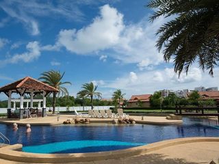 Seabreeze Residence