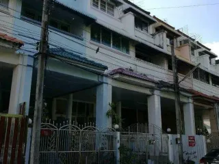 Baan Patcharaphorn Suksawat 62/2