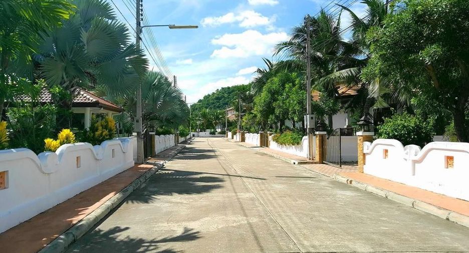 Manora Village