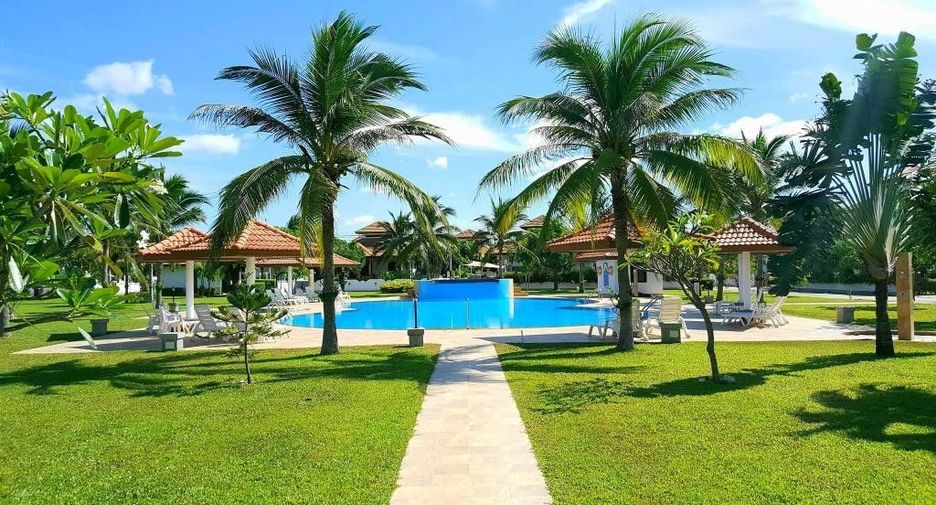 Manora Village