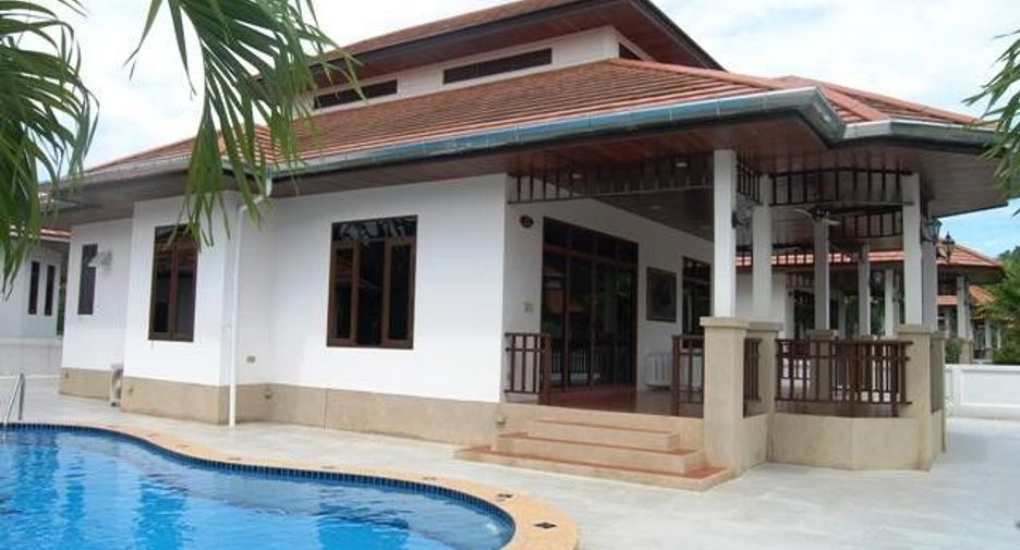 Manora Village