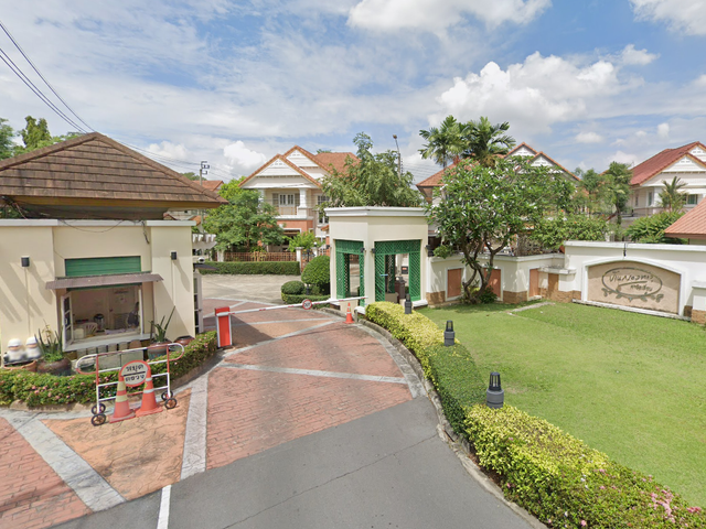 บ้านกรองทอง พาวิลเลี่ยน พระราม 9