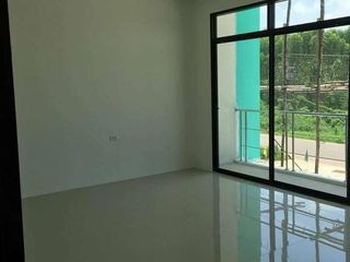 塔屯Pop Villa