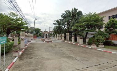 Baan Grong Thong Srinakarin