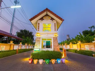 Lalisa Natural Home