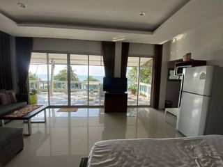 Breeze Beach House
