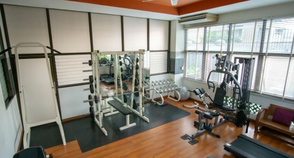 Raintree Village Apartment