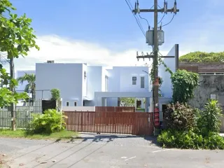 ฉลอง พลู วิลล่า