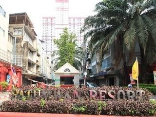 Pathumwan Resort