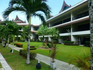Serenity Lakeside Resort & Residence