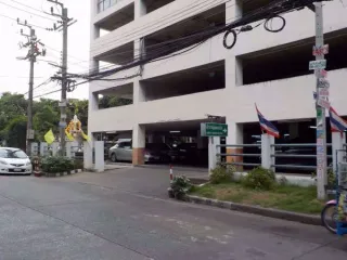 สำราญ แมนชั่น