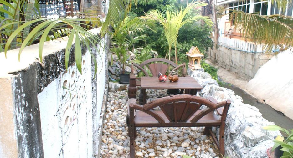 Burapha Village