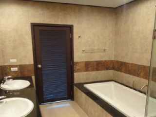 The Heritage Suites