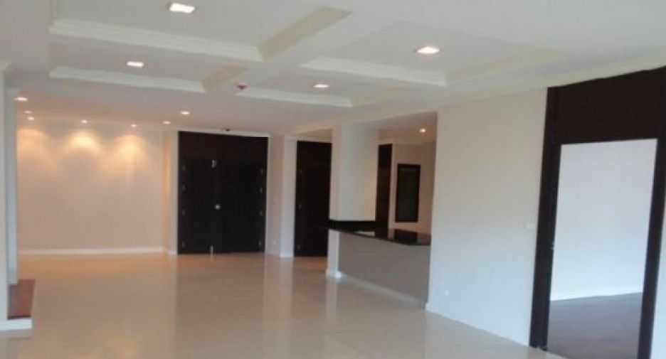 The Heritage Suites