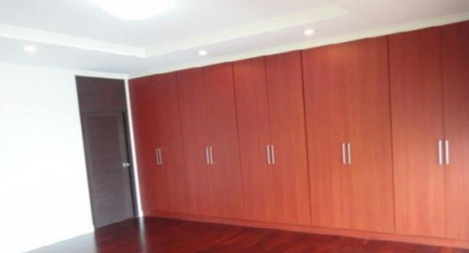 The Heritage Suites