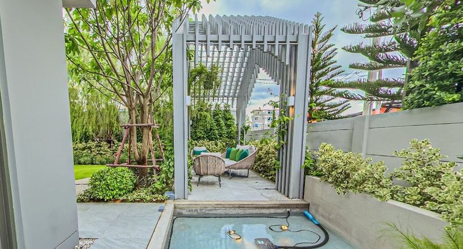 Bangkok Boulevard Signature Prachachuen