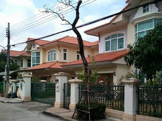 Bhasorn 5 Sathorn