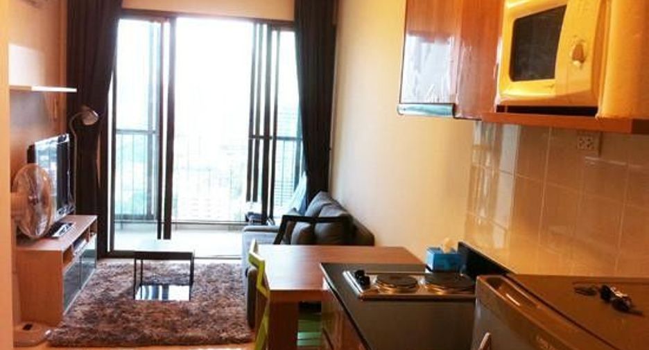 Ideo Sathorn-Taksin