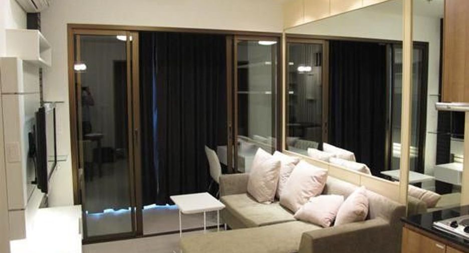 Ideo Sathorn-Taksin