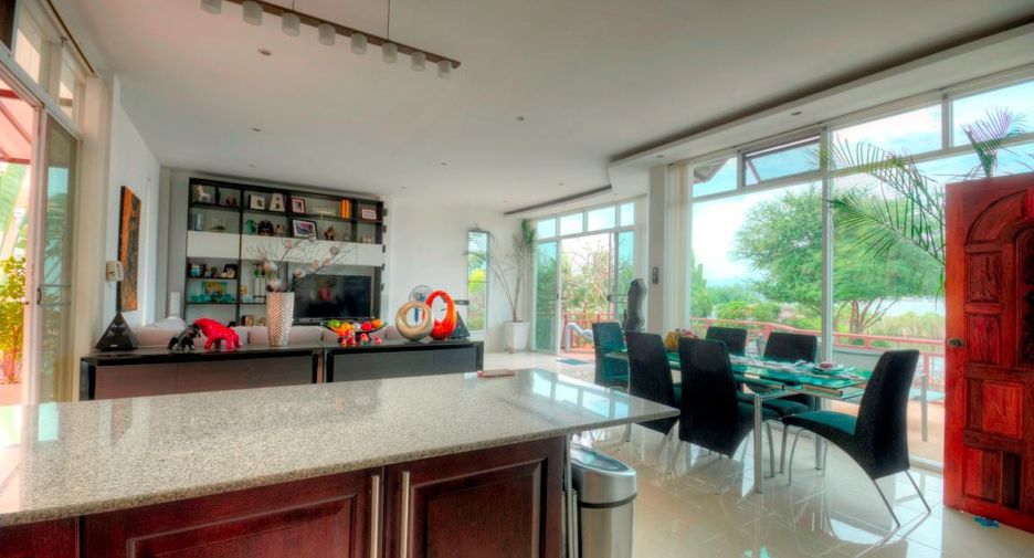 Modern Lakeside