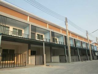 อีสเทิร์น แลนด์ซิตี้ 8 อมตะนคร