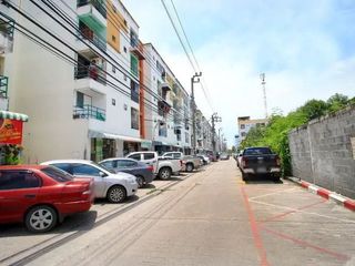 Romsuk 9 Condo Town