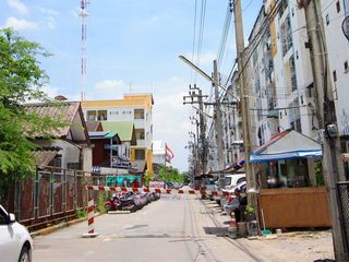 Romsuk 9 Condo Town