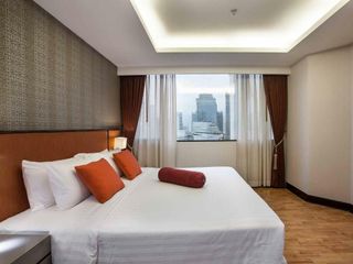 Rembrandt Sukhumvit