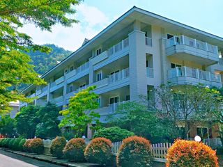 บ้านชลธาร เขาใหญ่
