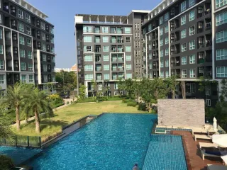 เดอเชนจ์ รีแลกซ์ คอนโด