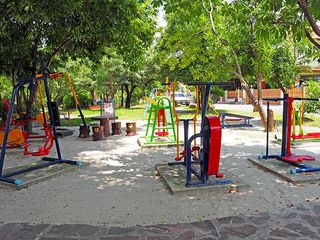 帕特拉公园村
