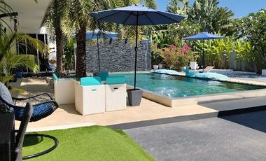 Nichada Pool Villa