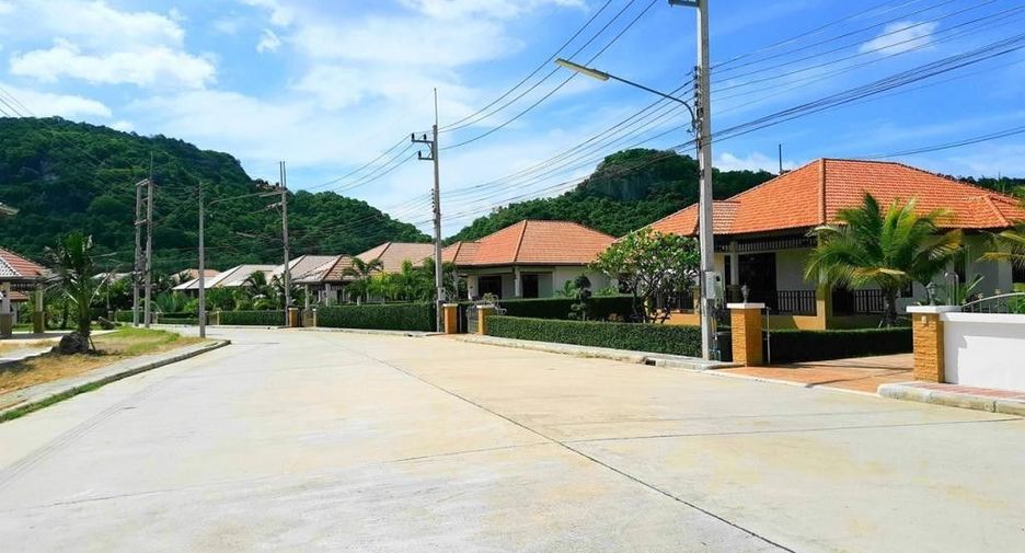 Manora Village III