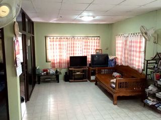 หมู่บ้านริมชล