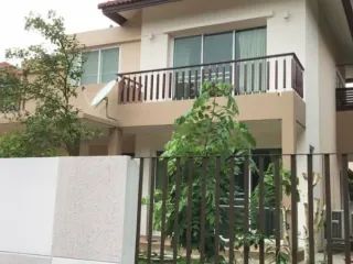 วิลล่า อะคาเดีย ศรีนครินทร์