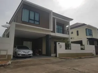 วิลล่า อะคาเดีย ศรีนครินทร์