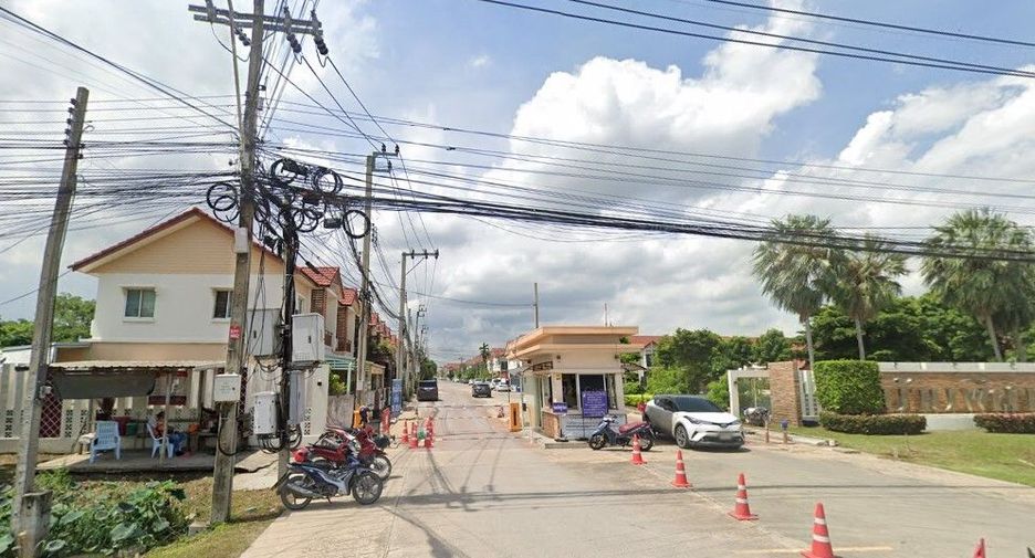 Baan Pisan Ladkrabang