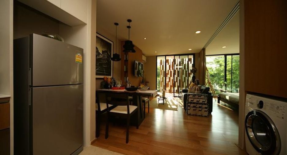 Wora Sukhumvit 49